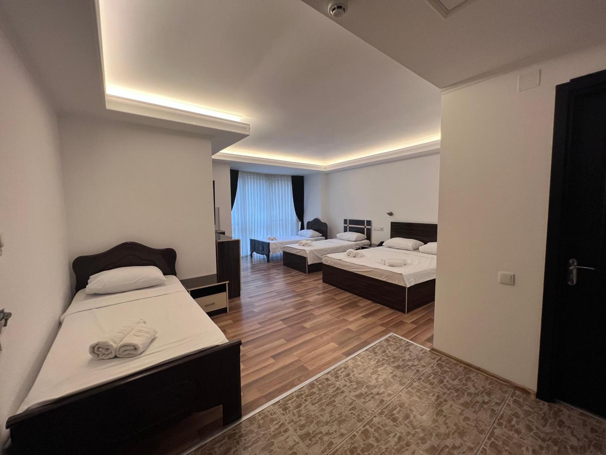 באטומי Hotel Argo מראה חיצוני תמונה
